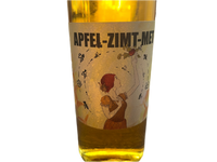 Apple-cinnamon mead from Upper Austria